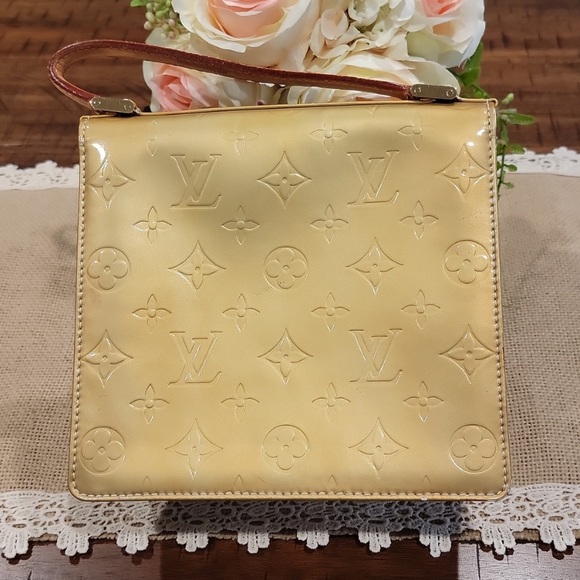 Authentic Louis Vuitton - Gold Vernis - Picture 3 of 13